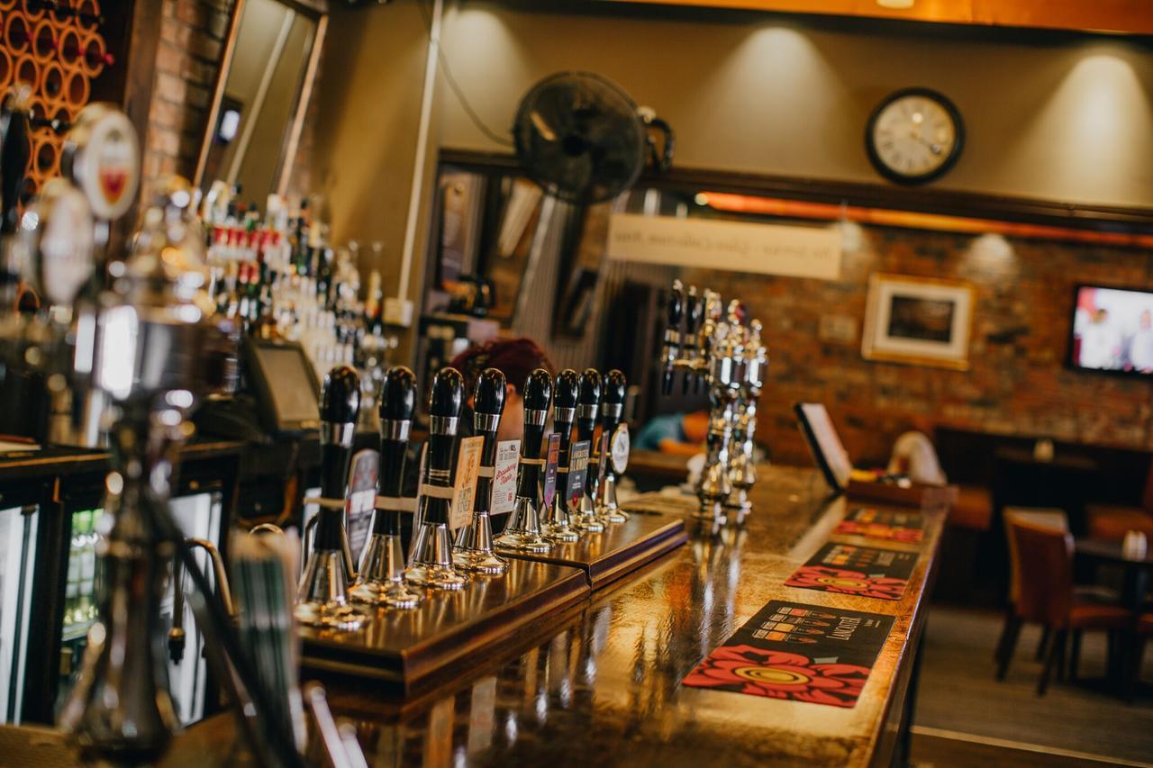 The Duke Of Edinburgh Hotel & Bar Barrow-in-Furness Εξωτερικό φωτογραφία
